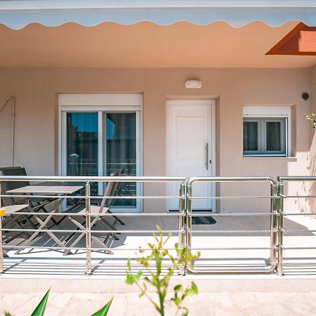 Milonas House Apartments Paralia Dionysiou Exteriér fotografie