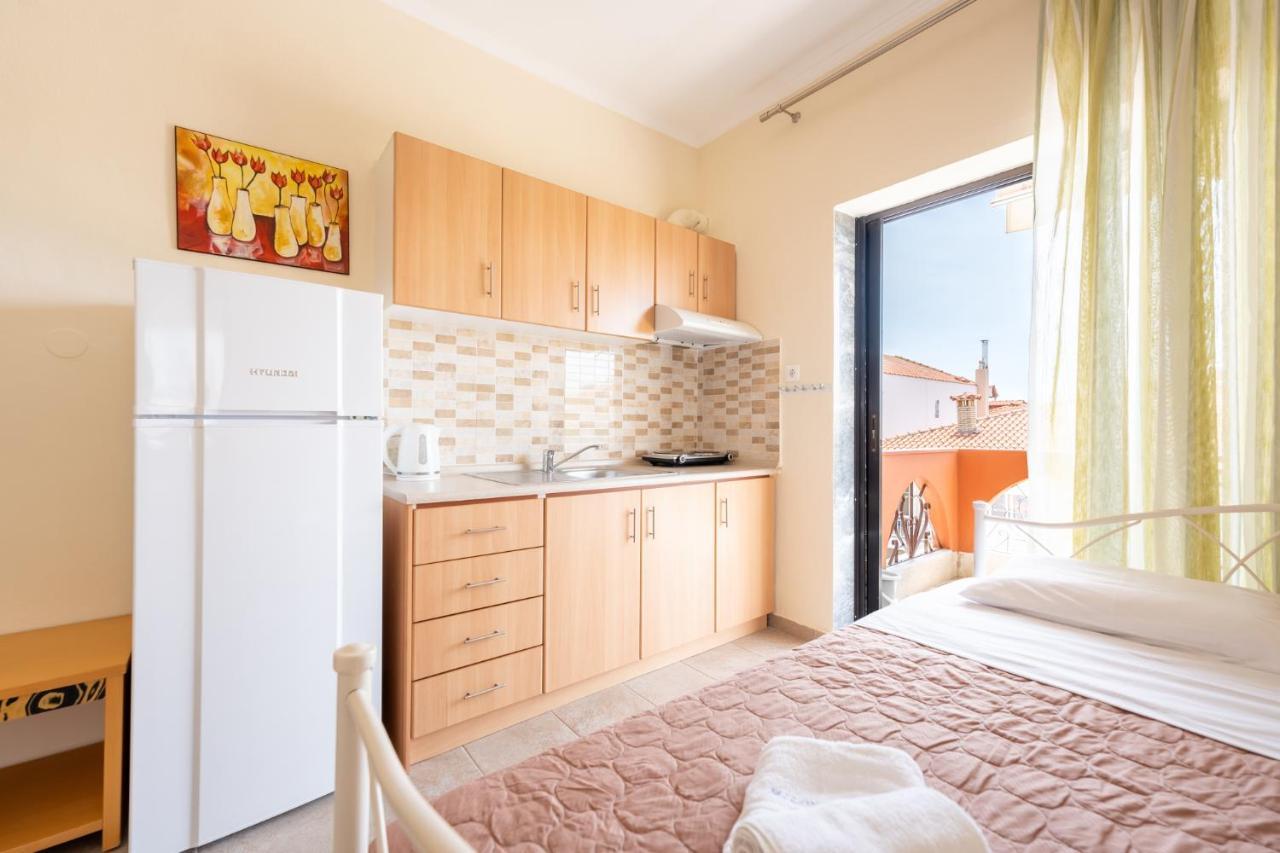 Milonas House Apartments Paralia Dionysiou Exteriér fotografie