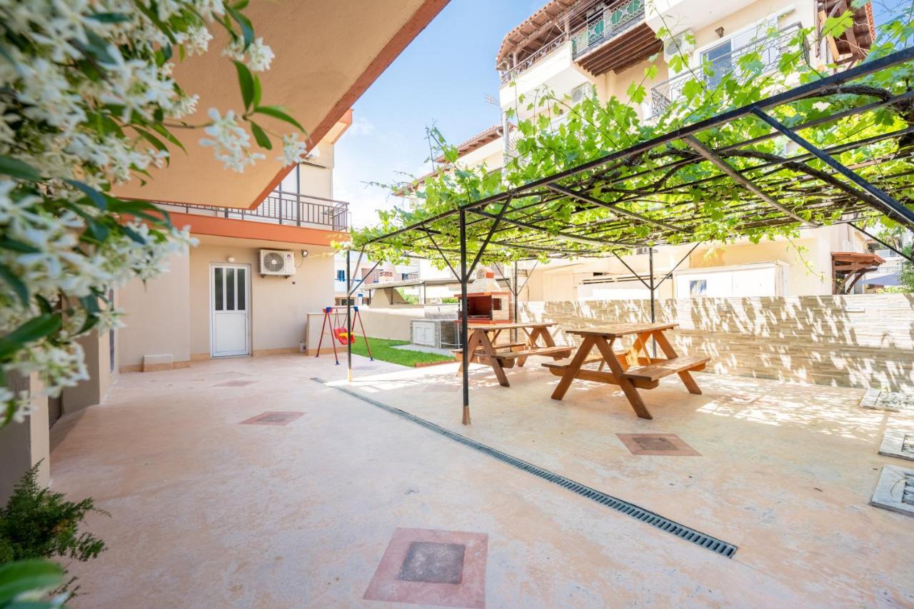 Milonas House Apartments Paralia Dionysiou Exteriér fotografie