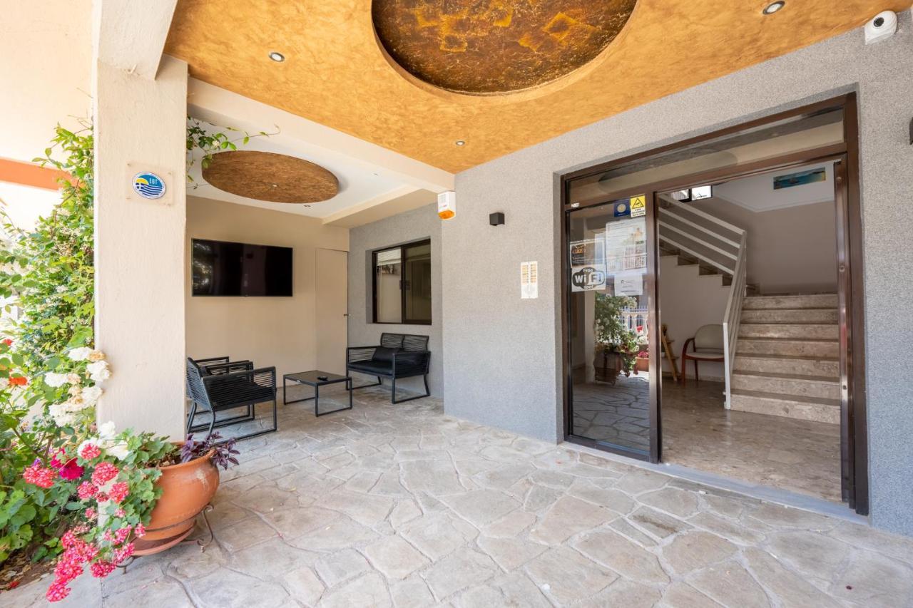 Milonas House Apartments Paralia Dionysiou Exteriér fotografie