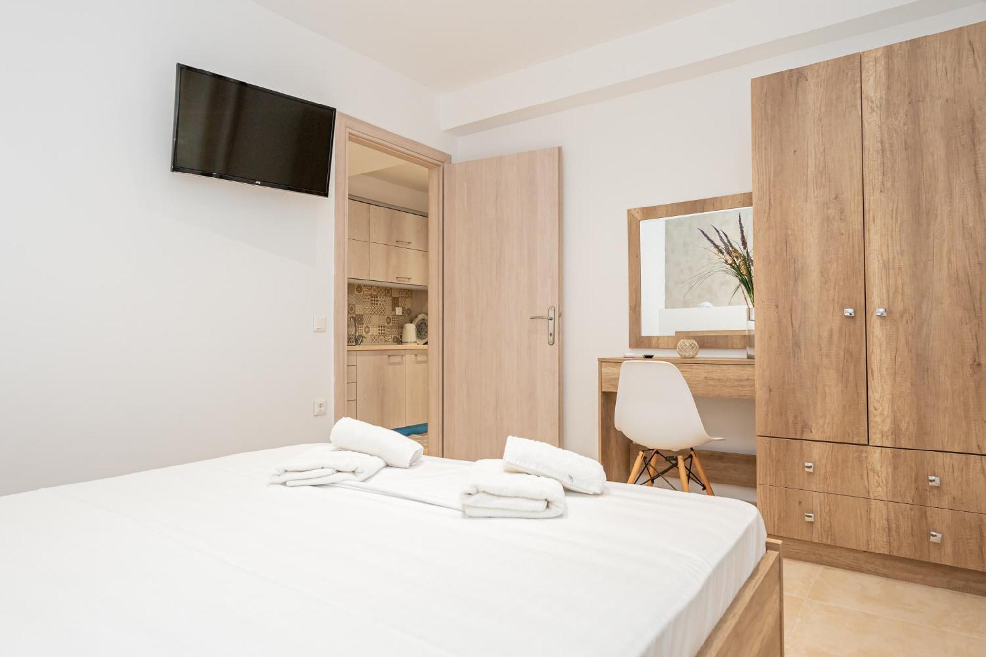 Milonas House Apartments Paralia Dionysiou Exteriér fotografie
