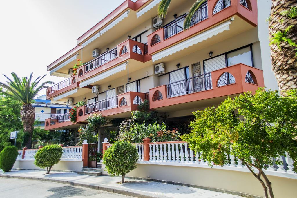 Milonas House Apartments Paralia Dionysiou Exteriér fotografie